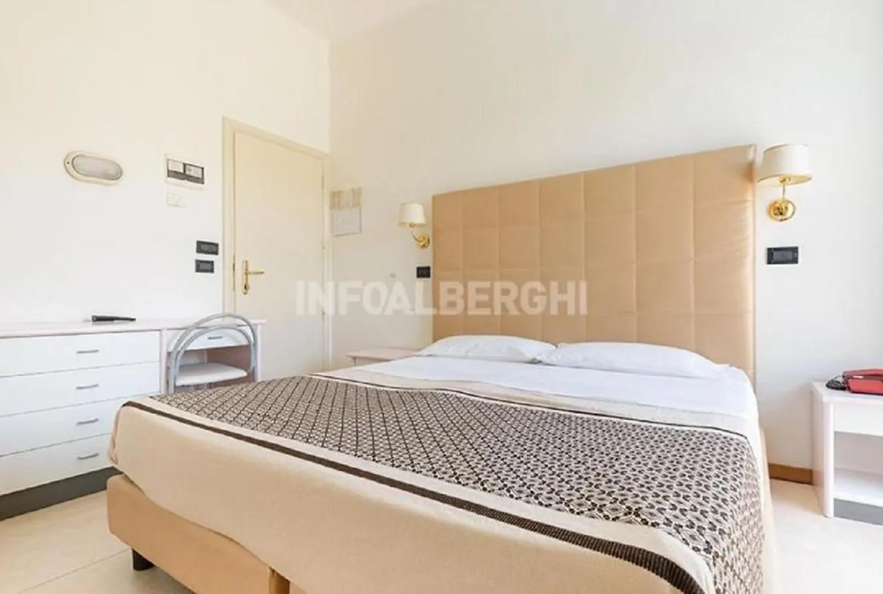Hotel Ducale Cattolica 3*,